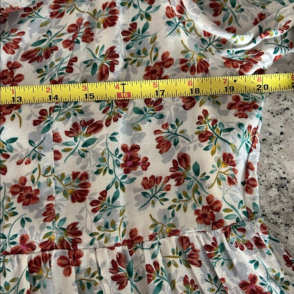 Jack by BB Dakota Floral V-Neck Peplum Blouse - Picture 8 of 10